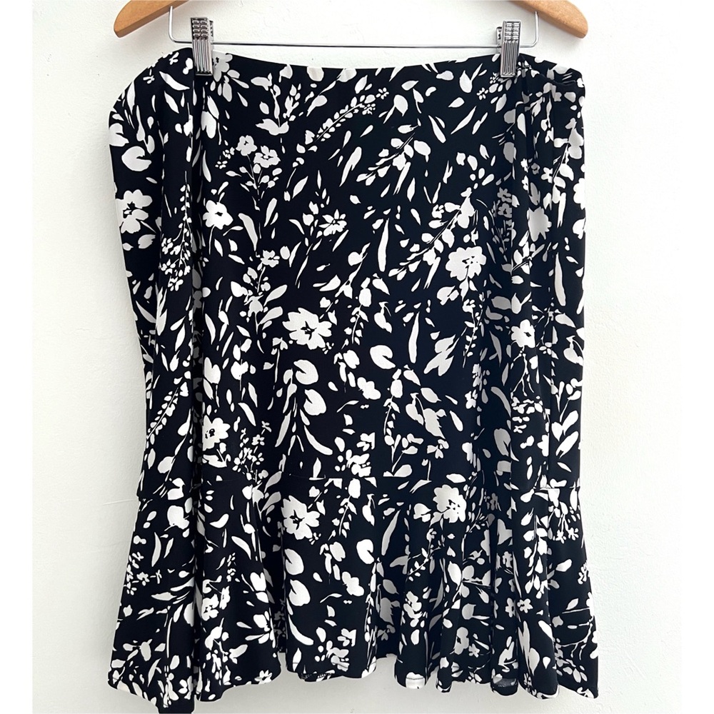 CHAPS Skirt size XL